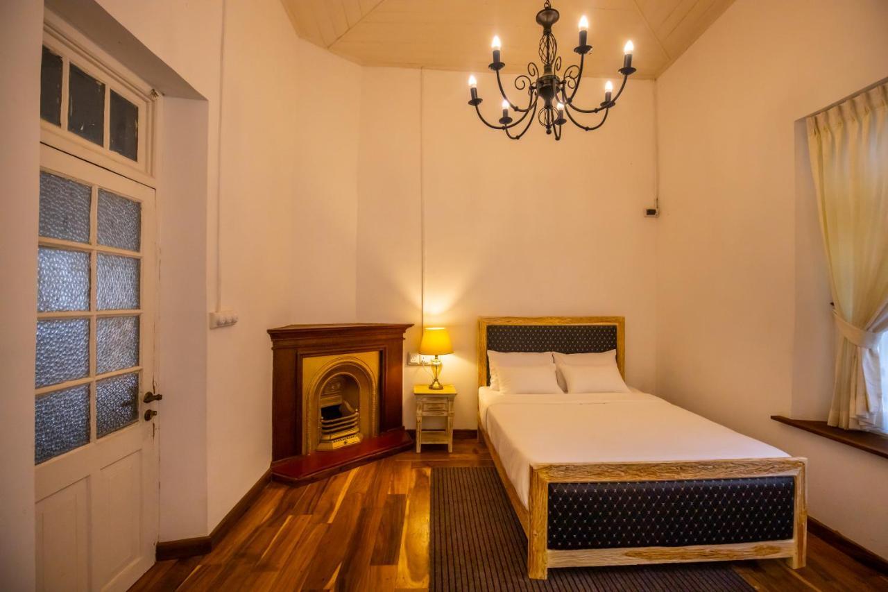 Andriyala Hotel Diyatalawa Bagian luar foto