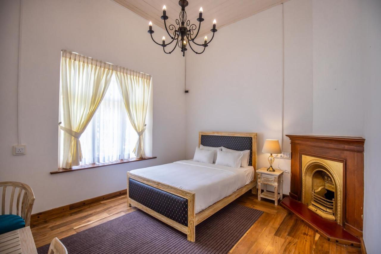 Andriyala Hotel Diyatalawa Bagian luar foto